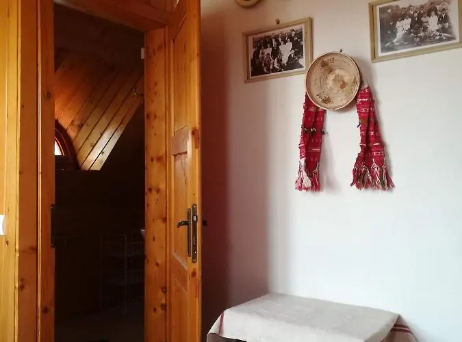 Kishalász Vendégház-lovas *